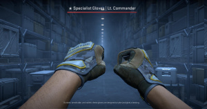★ Specialist Gloves | Lt. Commander (Field-Tested) Screenshot
