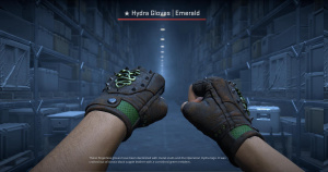 ★ Hydra Gloves | Emerald (Battle-Scarred) Screenshot