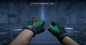 ★ Broken Fang Gloves | Jade (Field-Tested) Screenshot