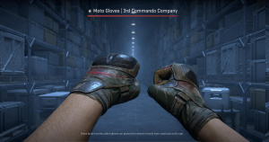 ★ Moto Gloves | 3rd Commando Company (Battle-Scarred) Screenshot